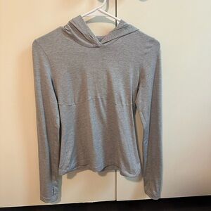 ALO Yoga women’s Gray lightweight pullover